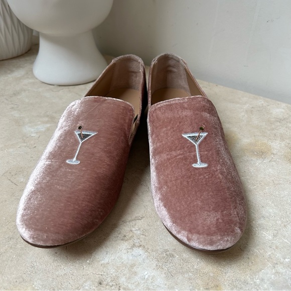 Banana Republic Women's Velvet Loafers in Pink with Martini appliqué 9.5 EUC! - Picture 3 of 11